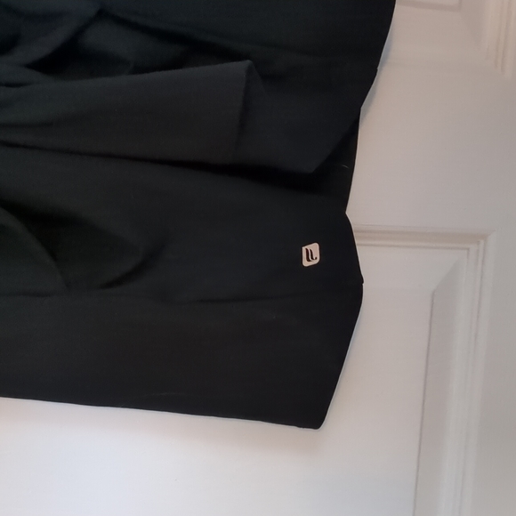 Fabletics tank top - Picture 3 of 3